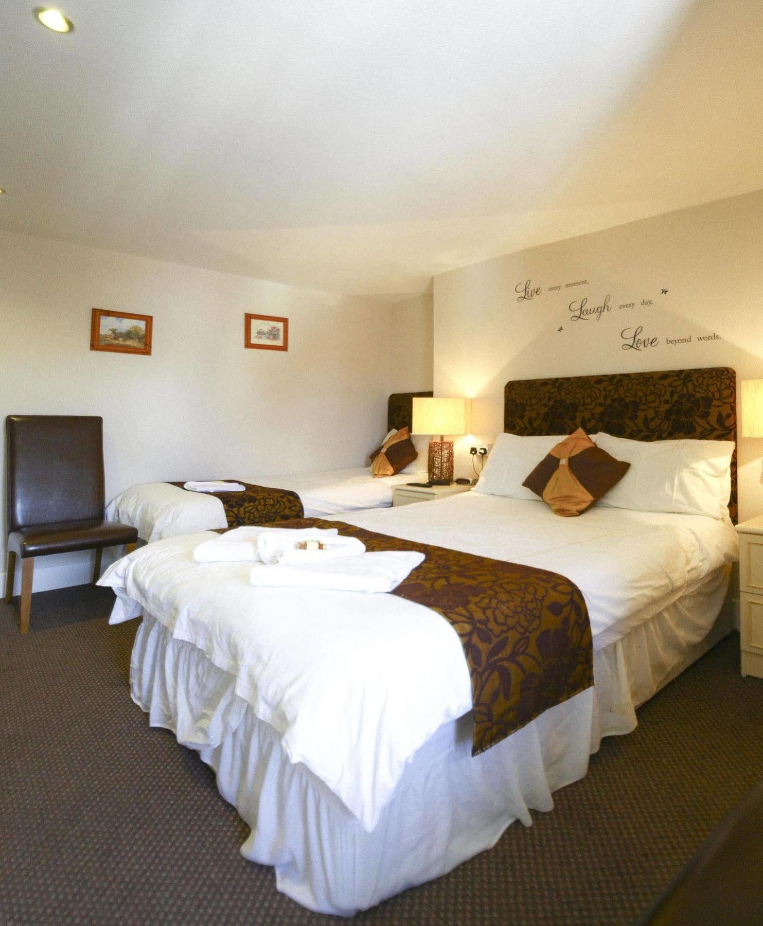 The Jubilee East - With Facilities & Smokehouse - Newly Refurbished Facilities