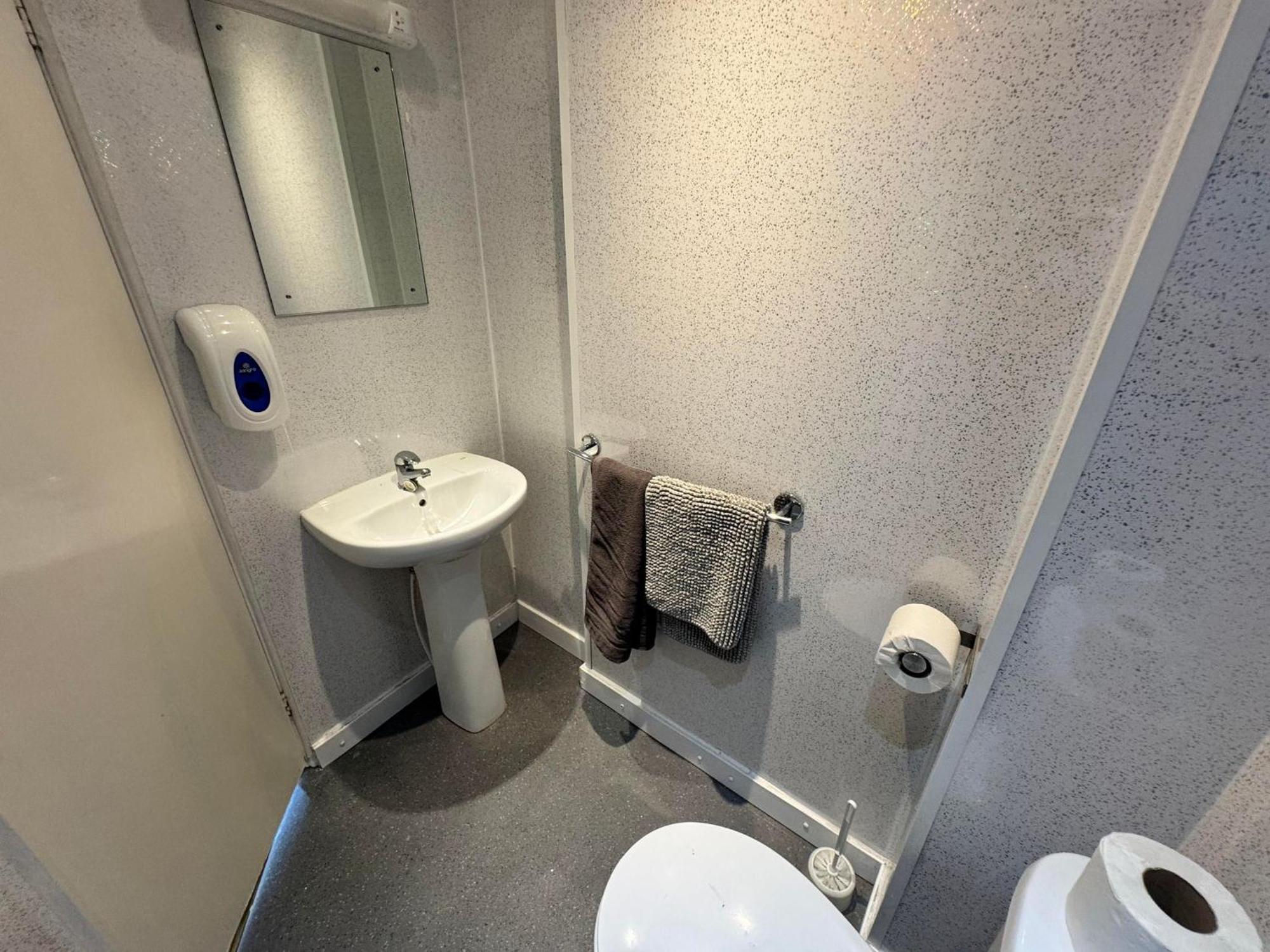 The Jubilee East - With Facilities & Smokehouse - Newly Refurbished Facilities 3*