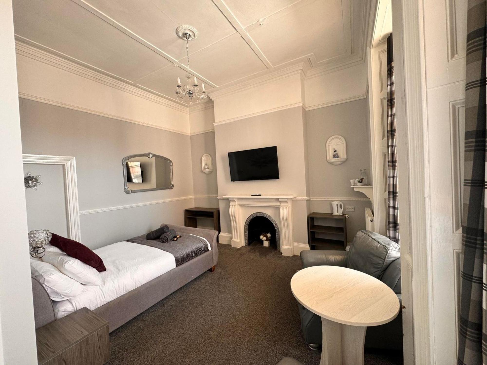 Hotel The Jubilee East - With Facilities & Smokehouse - Newly Refurbished Facilities Weymouth