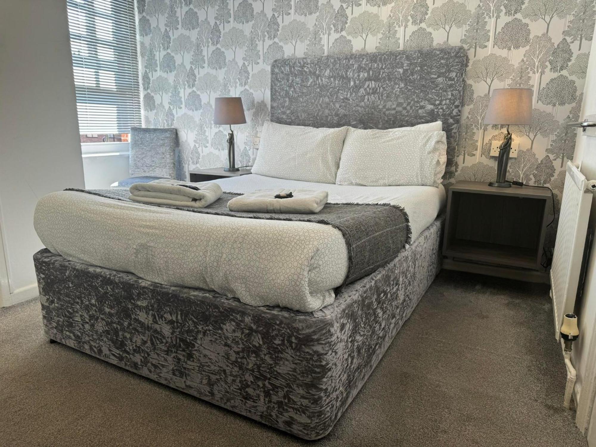 The Jubilee East - With Facilities & Smokehouse - Newly Refurbished Facilities Hotel