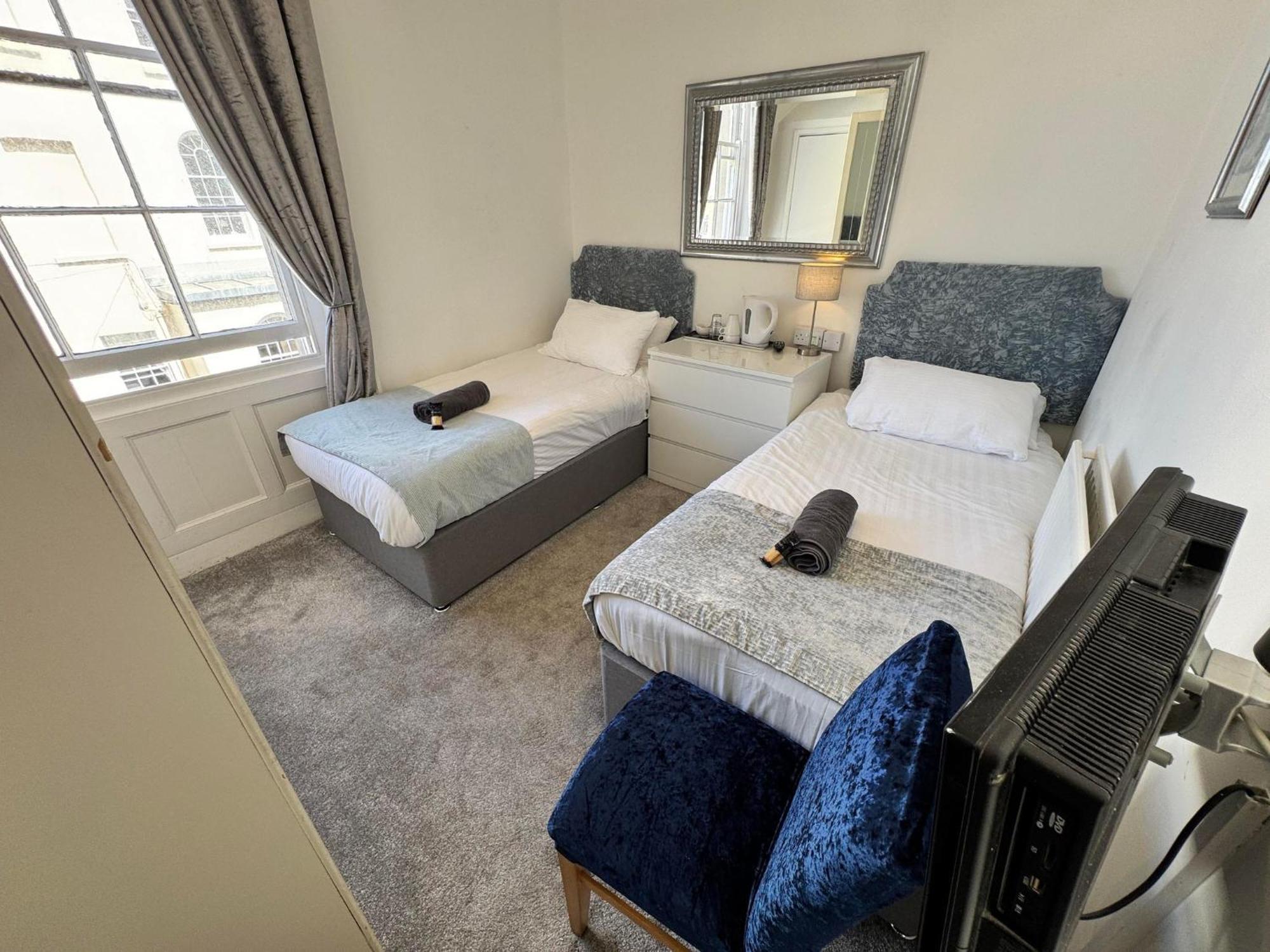 The Jubilee East - With Facilities & Smokehouse - Newly Refurbished Facilities